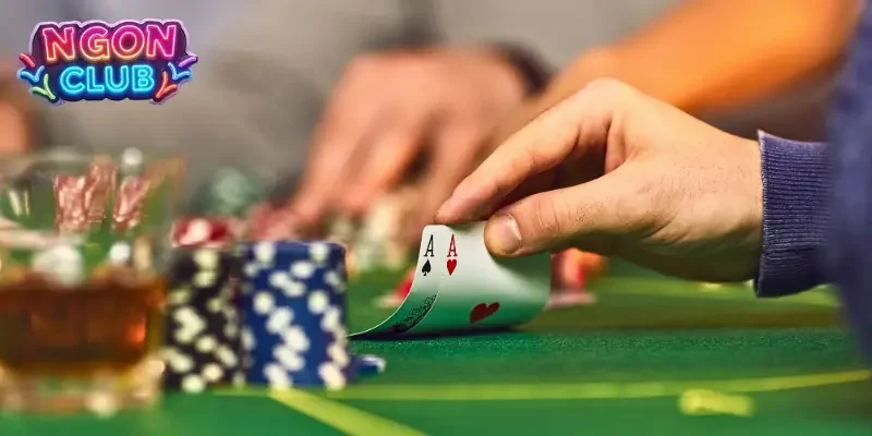 Bluff trong Poker là gì?- Vũ khí sắc bén của nhiều tay chơi 3 Những chiến thuật Bluff trong Poker là gì?